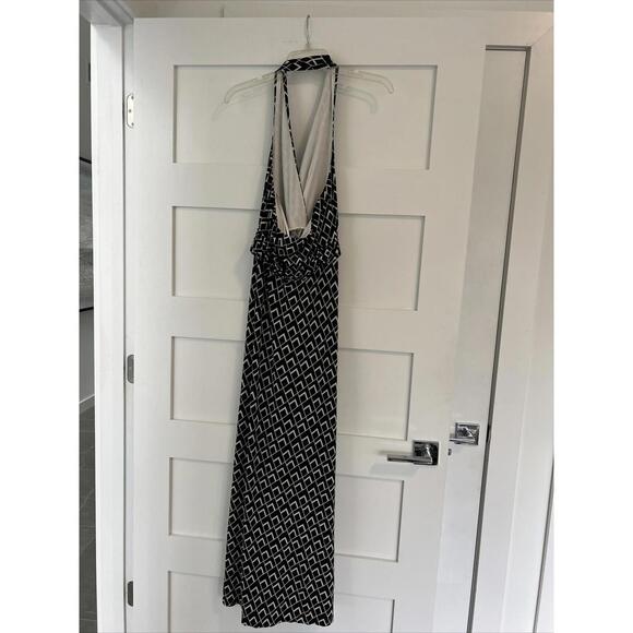 White House Black Market maxi halter dress size Small black white belted v-neck - Picture 6 of 7